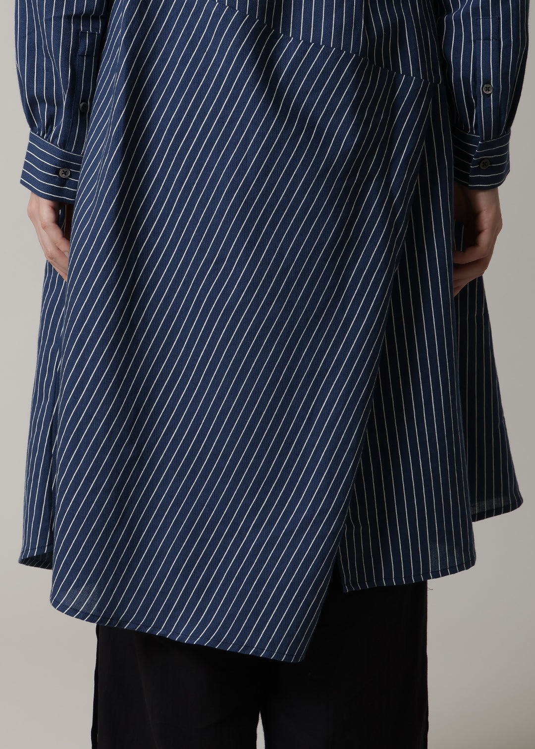 Yui Front Knotted OP L/C stripe