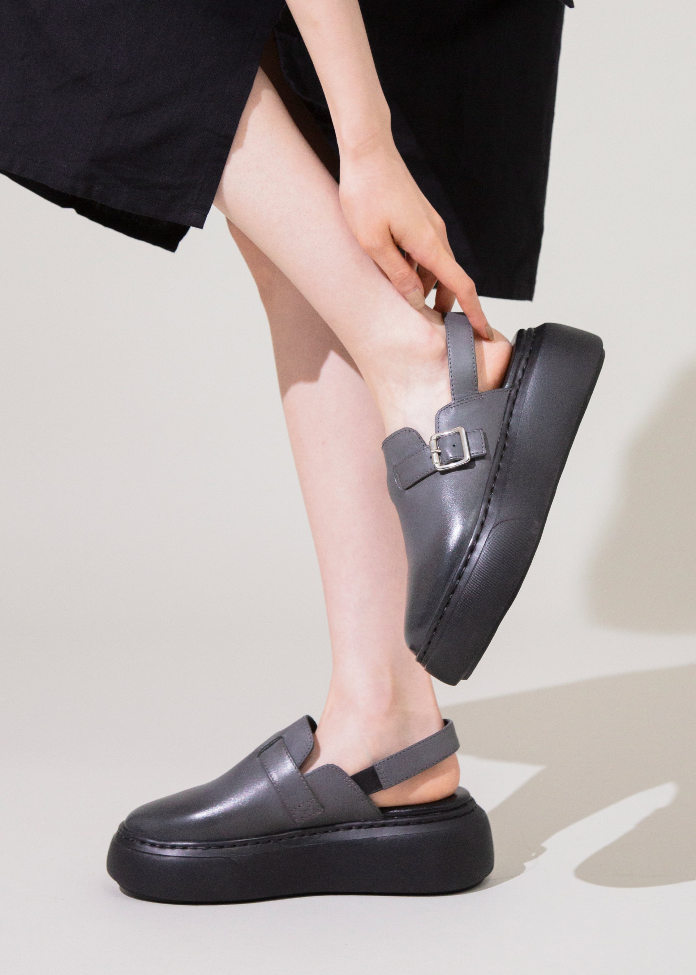 THE WALKER SANDALS No.002 CLOG – マザーハウス 公式サイト