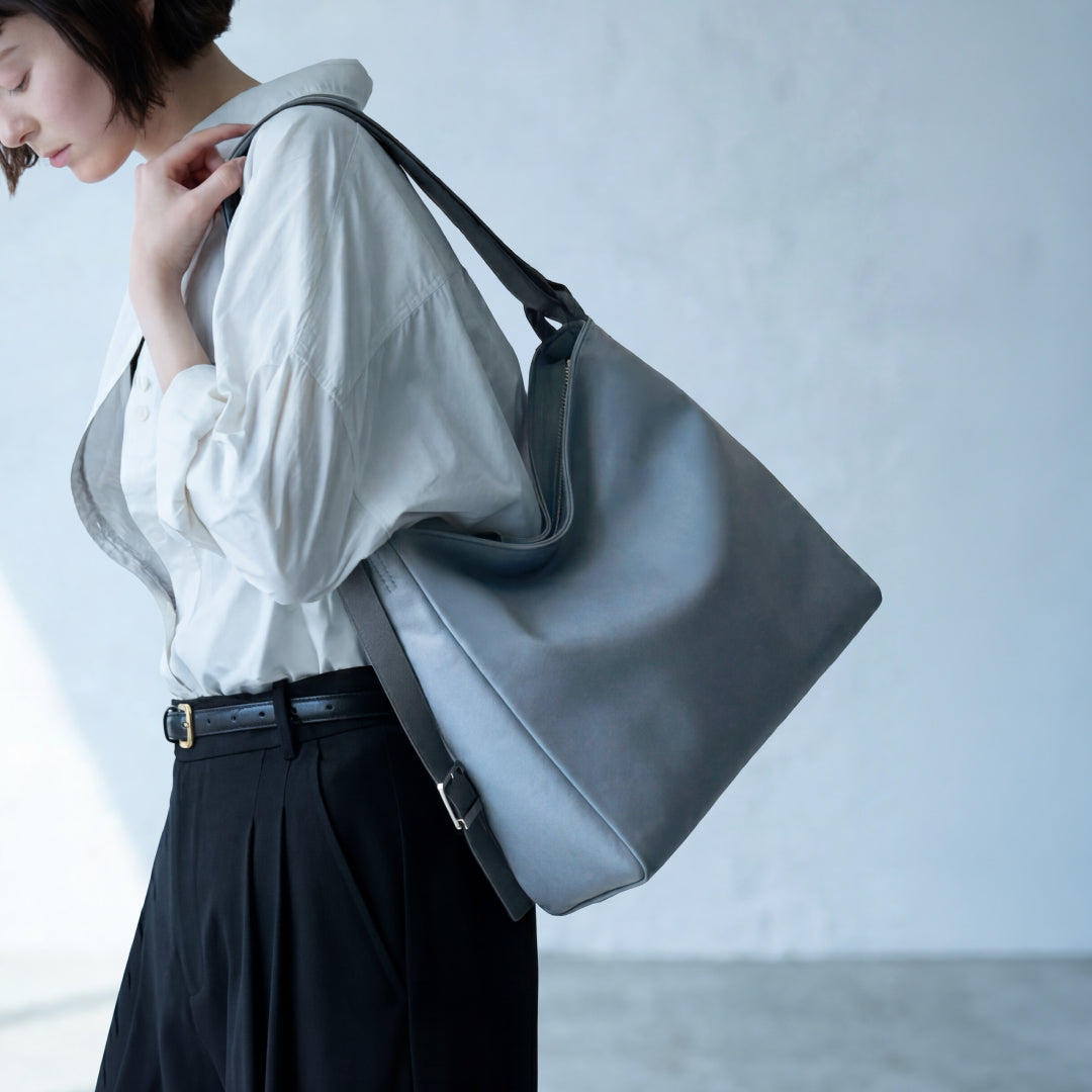 極美品マザーハウス ヨゾラ 2ウェイ バッグ ワーキング ダークグレー PC収納 Yozora 2 Way Bag L (Nappa Milling) – マザーハウス 公式サイト