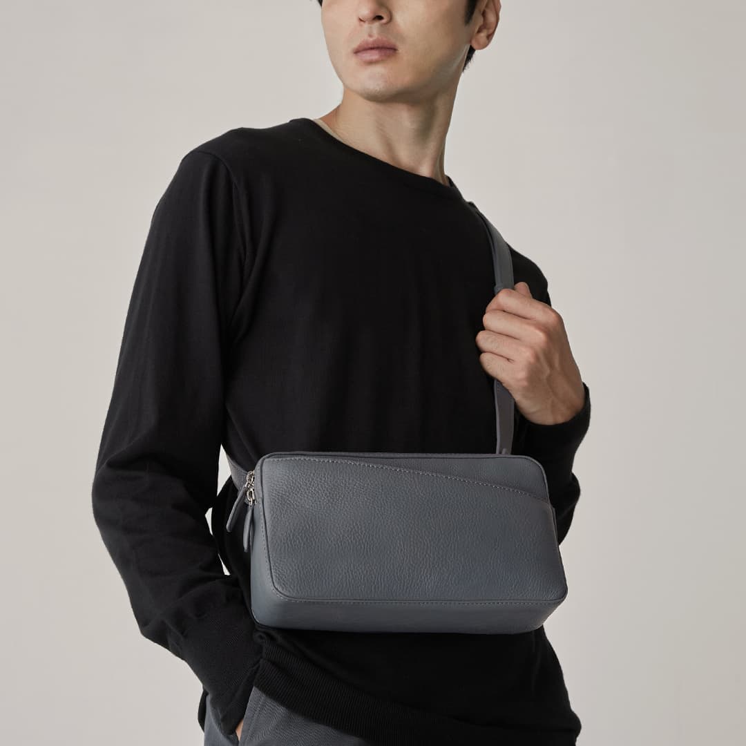 Linear 2 Way Shoulder