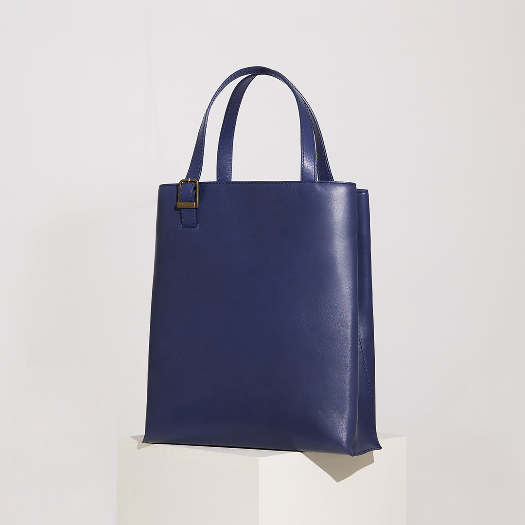 40代女性におすすめな人気の通勤バッグは、MOTHERHOUSEのブライト V トート