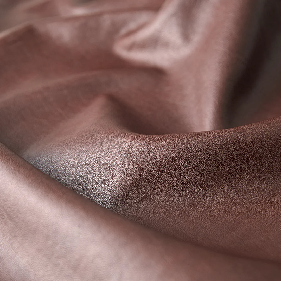 2410_graind_leather_1080_1080.webp__PID:0c167345-4e74-44ab-8628-5038f9903e5b