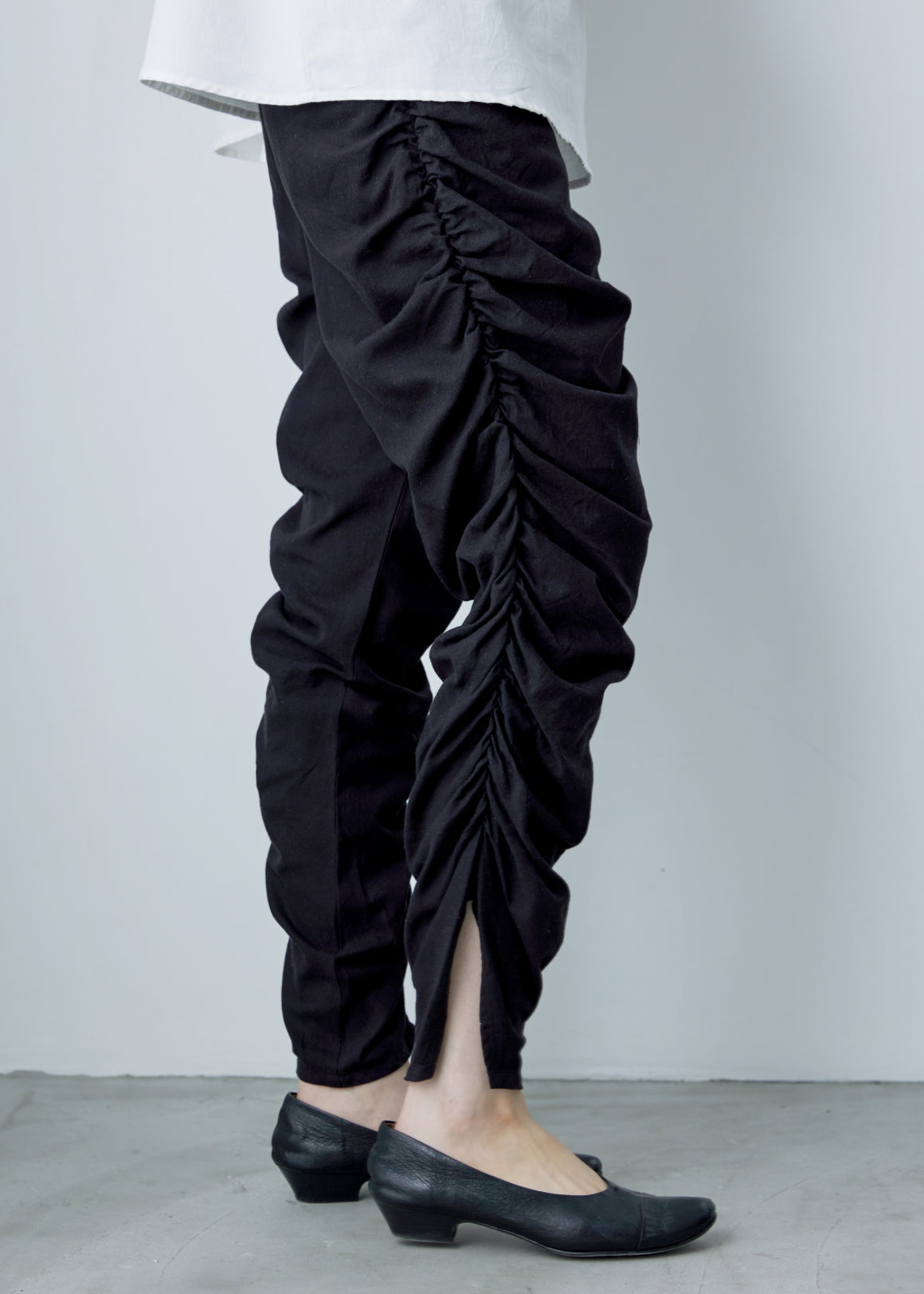 Yui Side Shirring Pants 150tw Khadi