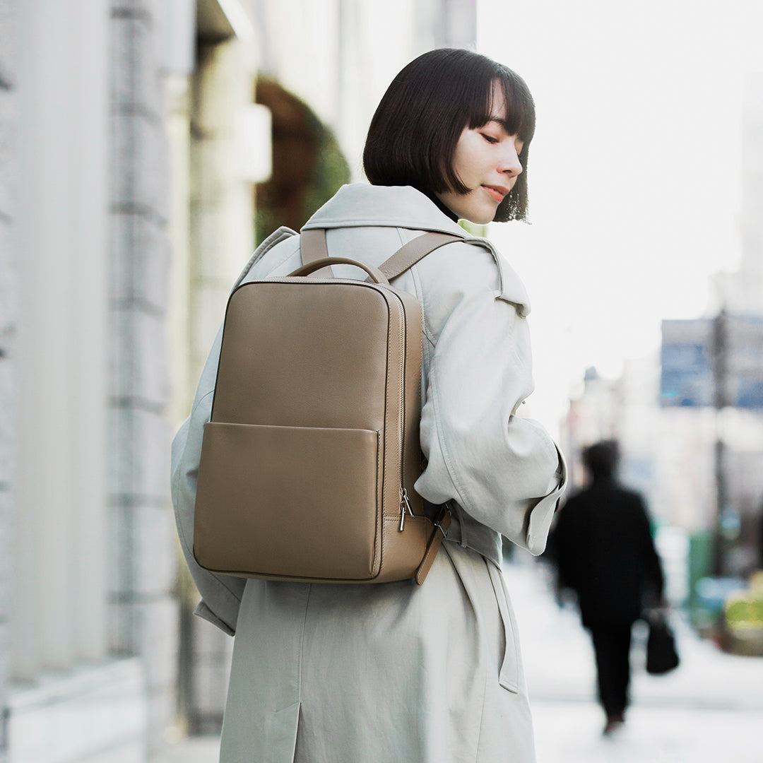 Edge Line Backpack – マザーハウス 公式サイト
