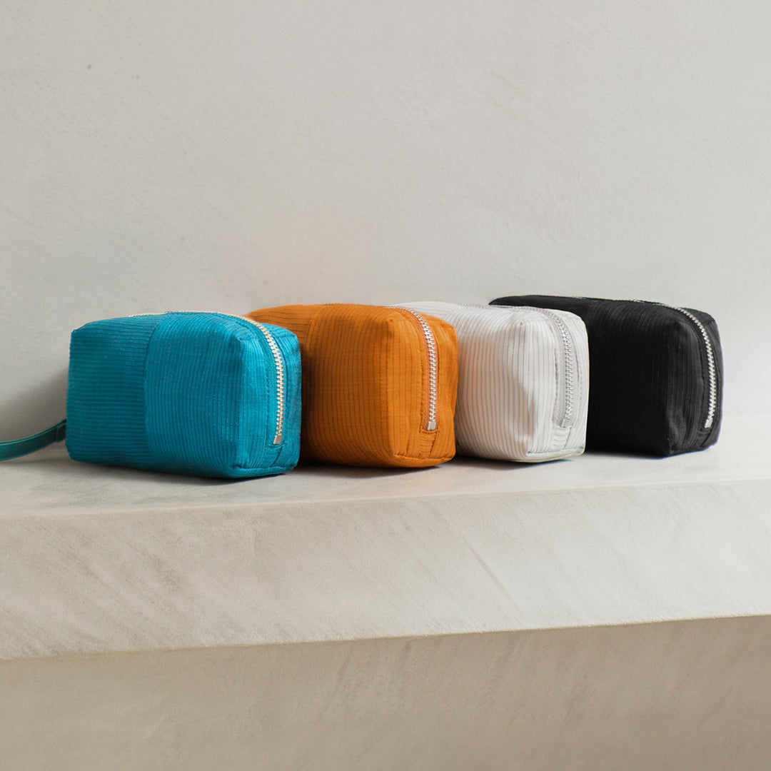 Lao Silk Square Pouch – マザーハウス 公式サイト