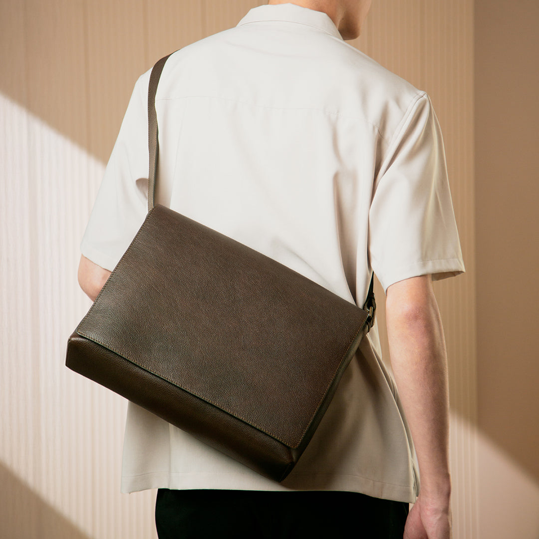 Grained Flap Shoulder – マザーハウス 公式サイト