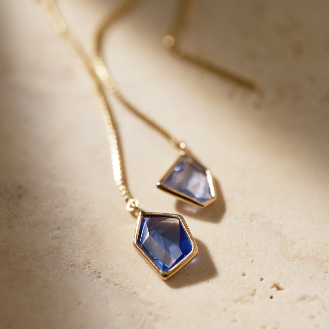 Pale Sapphire アメリカンピアス – マザーハウス 公式サイト