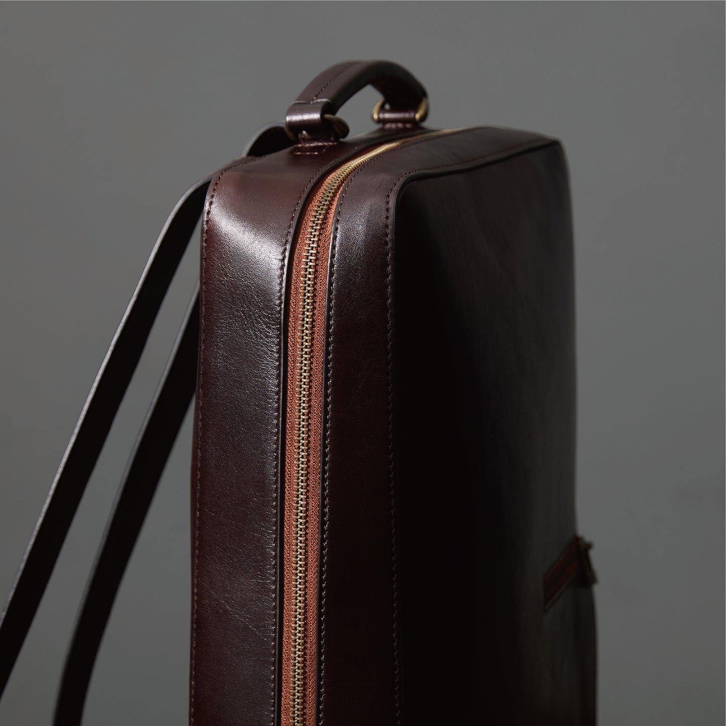 Antique Square Backpack Line Accent