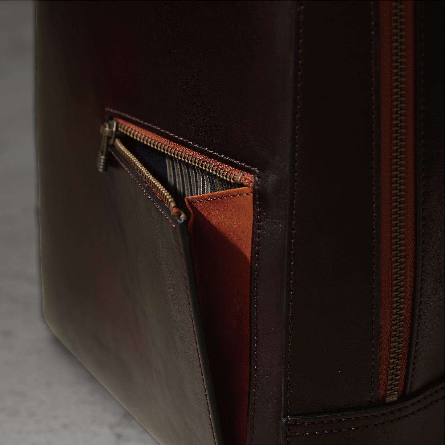 Antique Square Backpack Line Accent