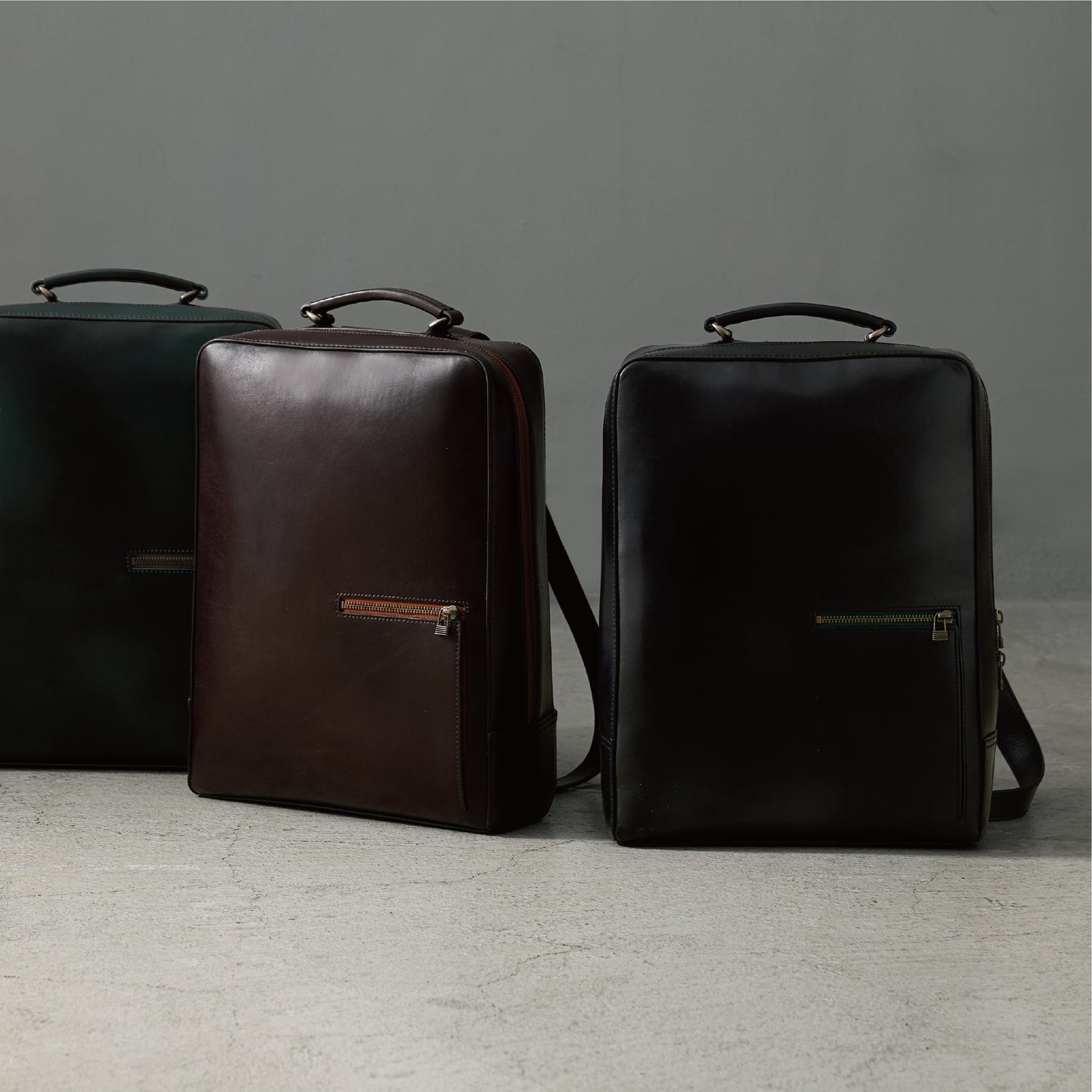 Antique Square Backpack Line Accent