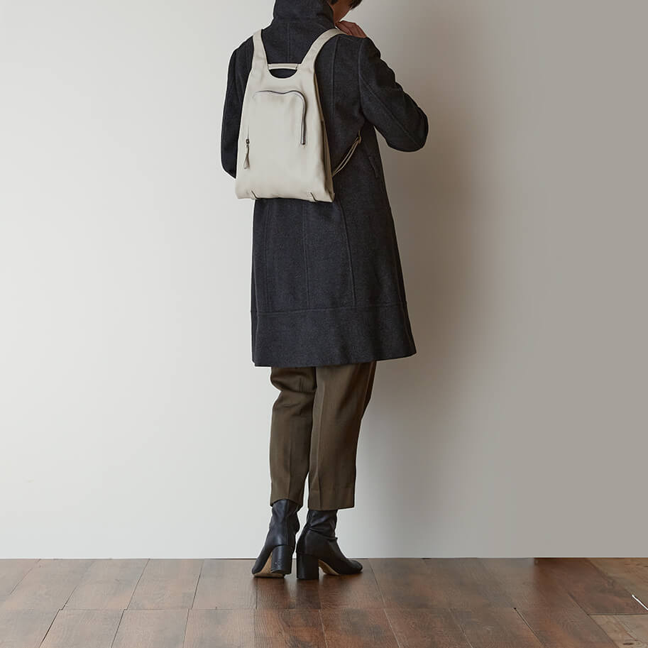 Minimatou Backpack M – マザーハウス 公式サイト