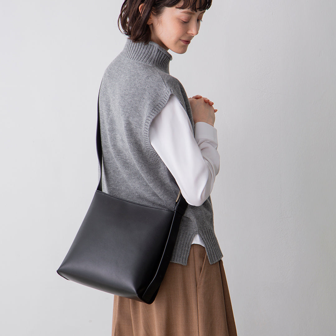 Bright Square Shoulder