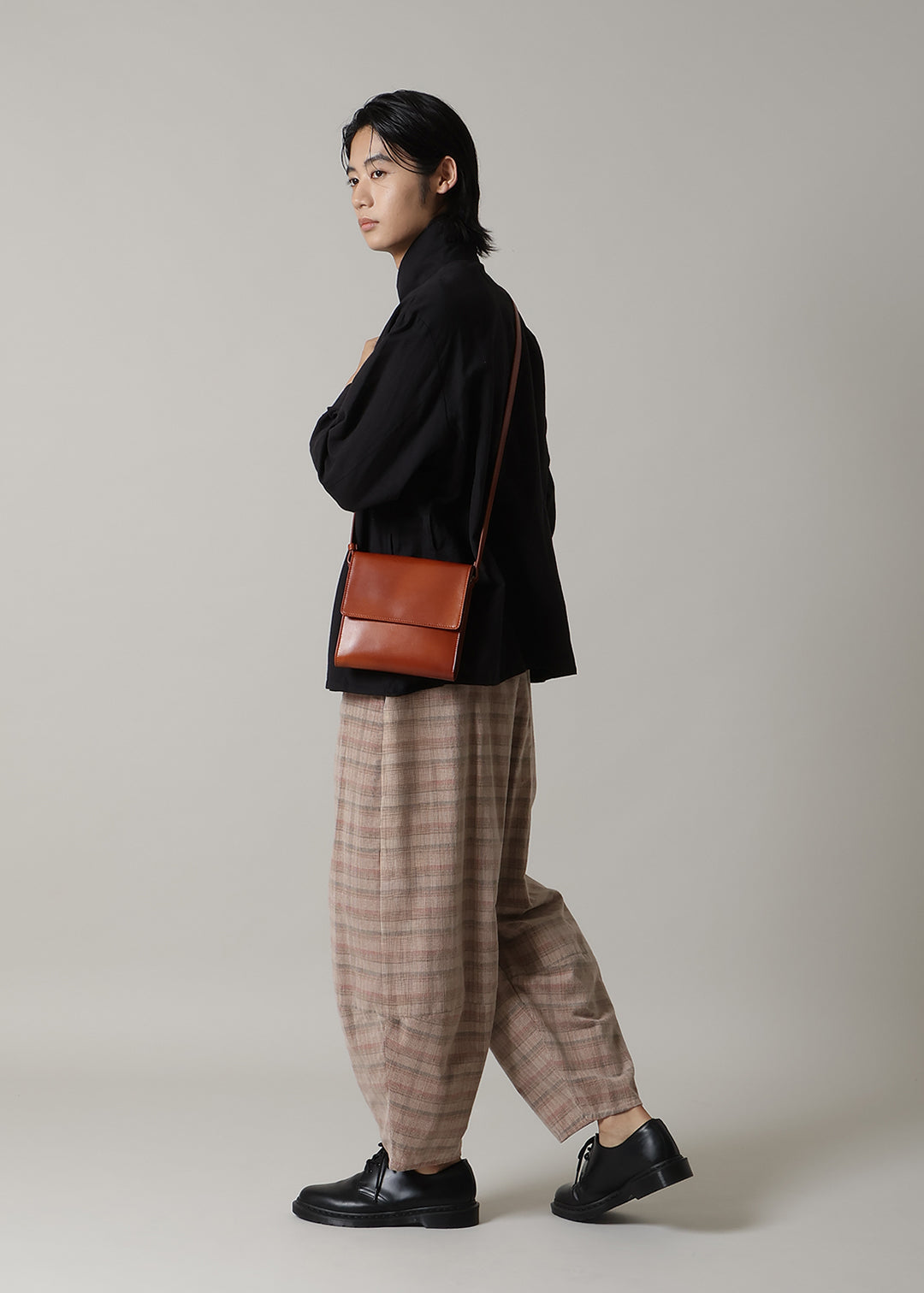 Kaname Antique Square Shoulder