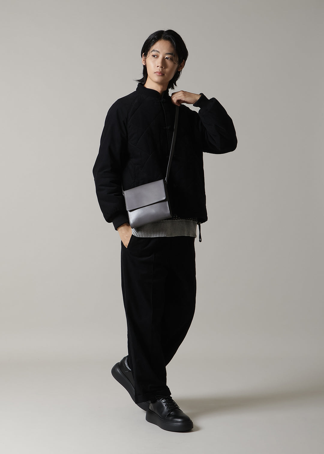 Kaname Antique Square Shoulder