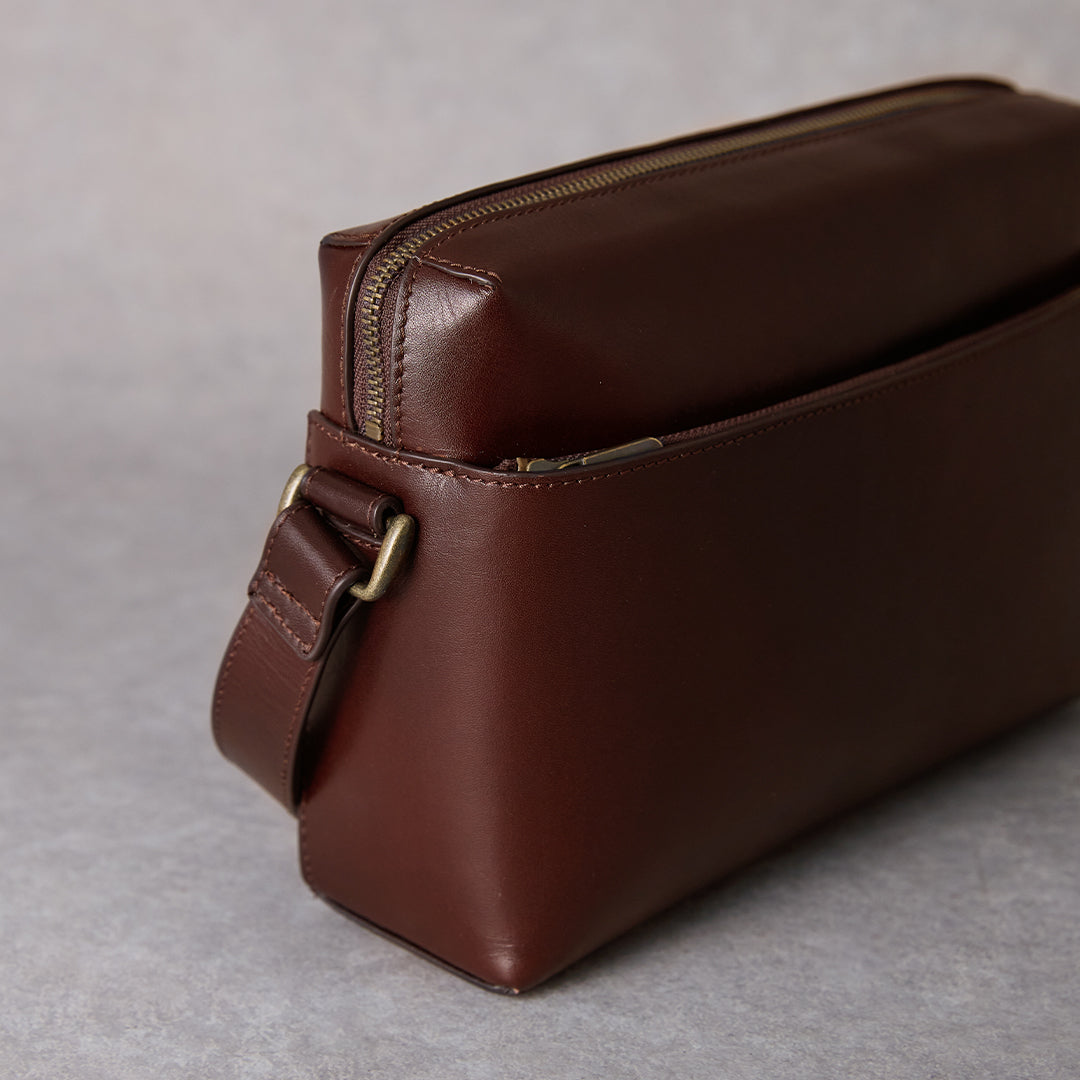 完売品！新品✨マトゥーリ シボ革 ビジネスバッグ オールレザー 南京錠　毛玉様 ダブルファスナー セカンドバッグ ソフトレザー 牛革 Maturi