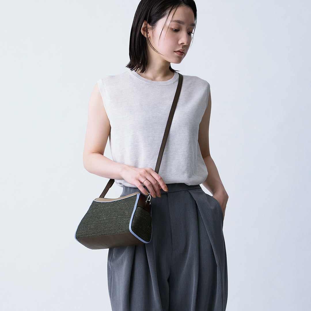 Jutee Multi-color Shoulder M