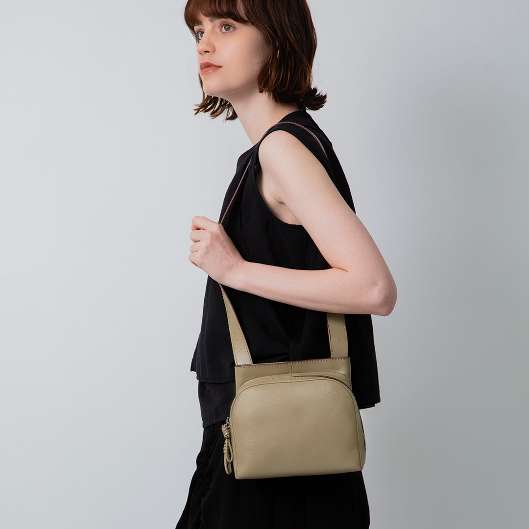 Sora Contrast 2 Way Shoulder M