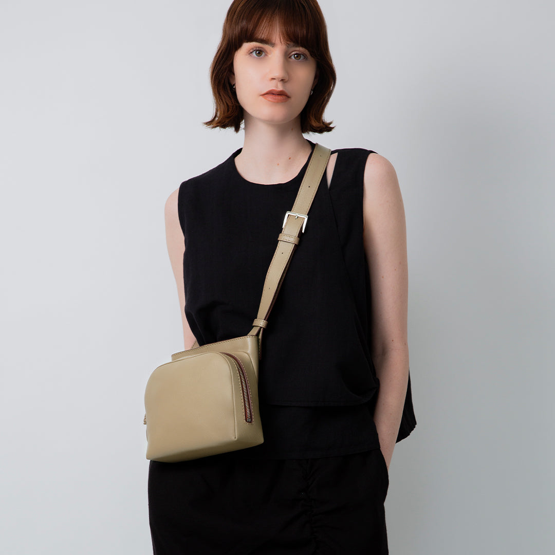 Sora Contrast 2 Way Shoulder M