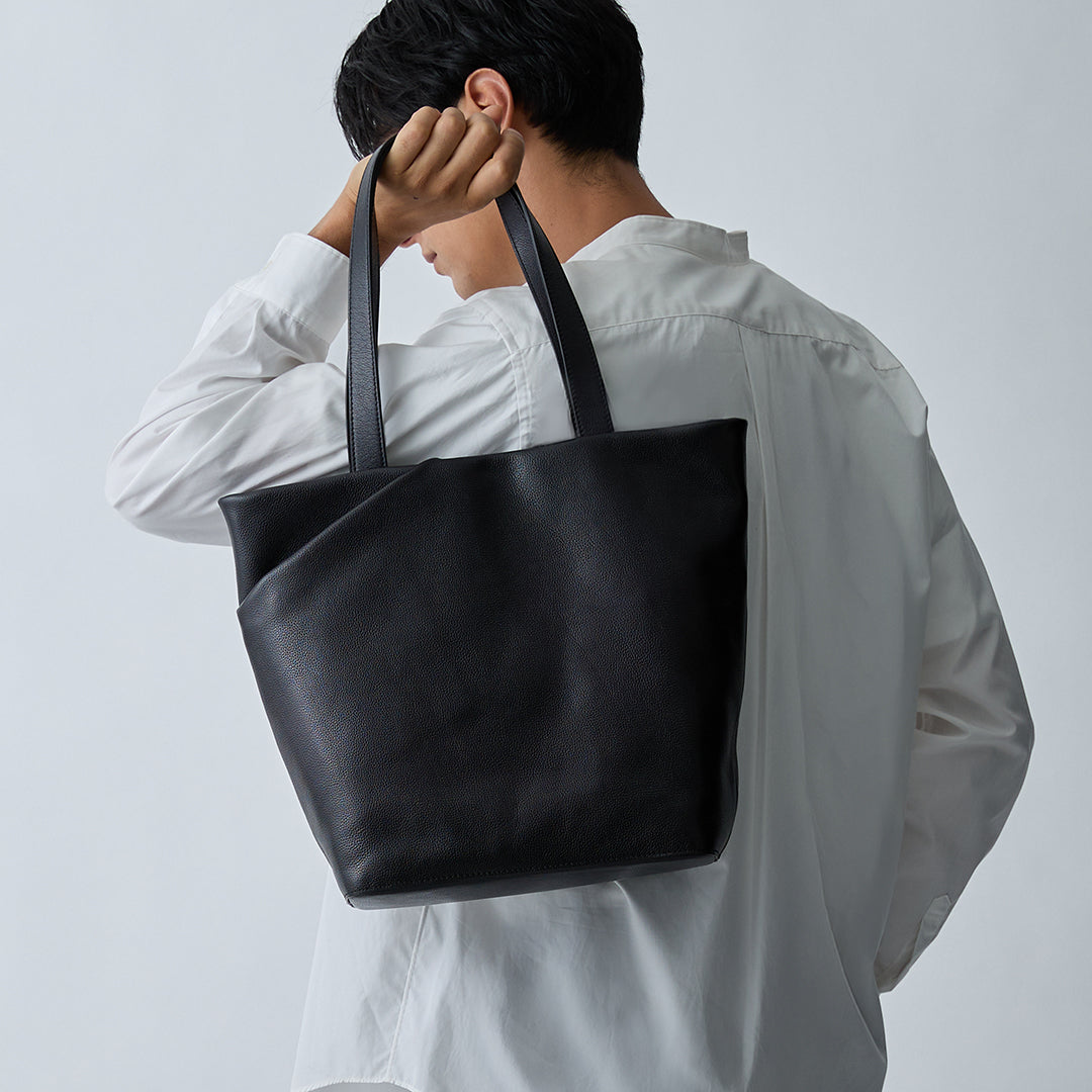 Fluid Tote M