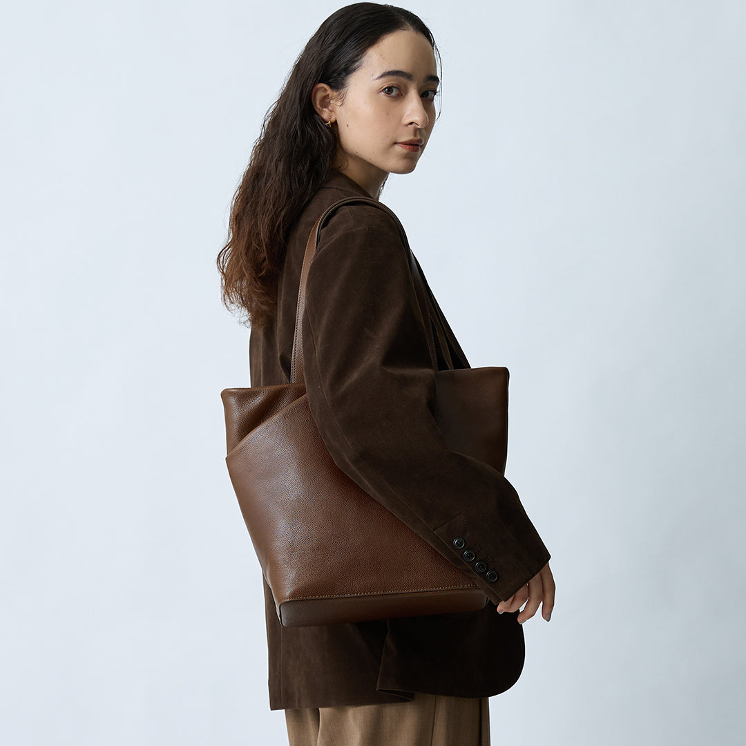 Fluid Tote M