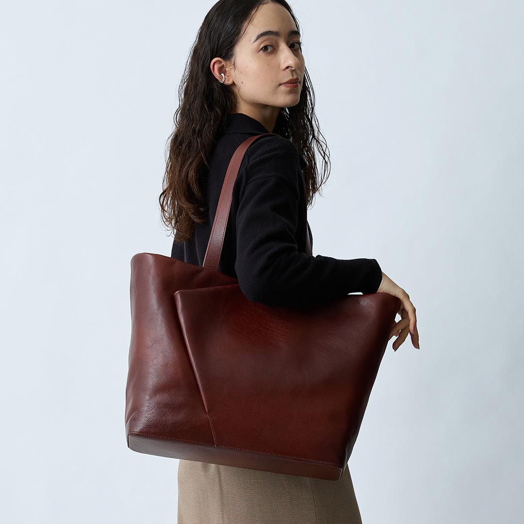 Fluid Tote L