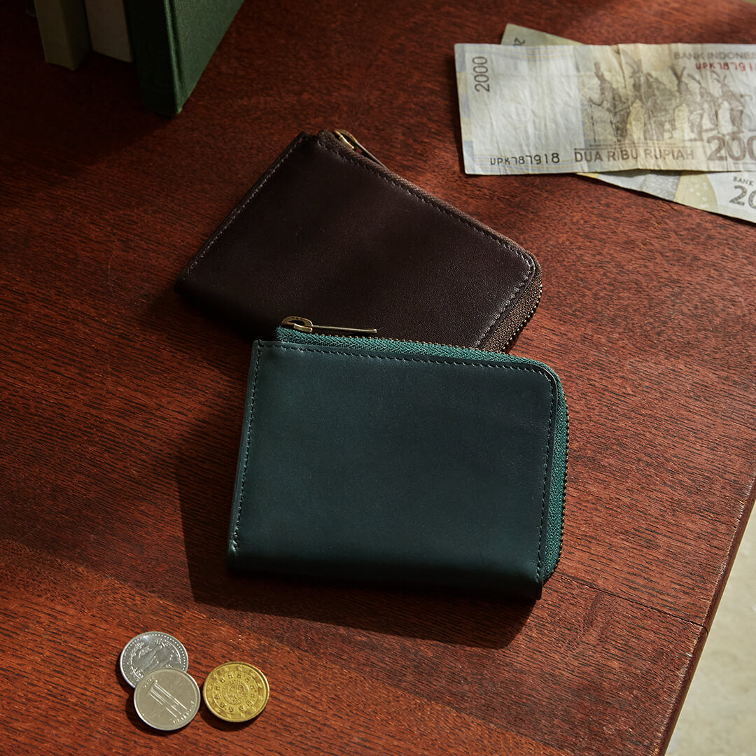 Antique L Style Half Wallet