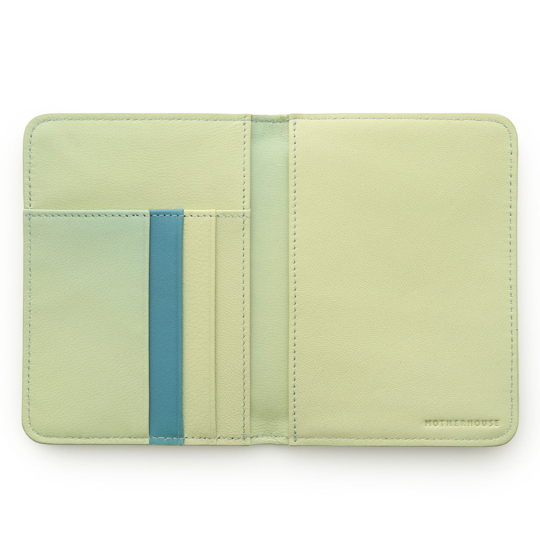 Irodori Mesh Passport Case