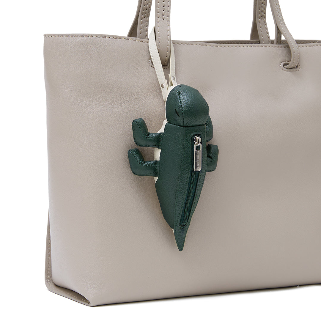 Wanisan Pouch Charm – マザーハウス 公式サイト