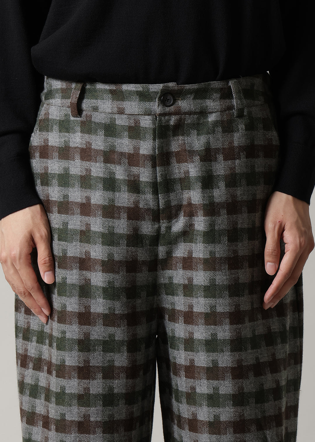 Nomad Knee Tuck Pants Scotsman