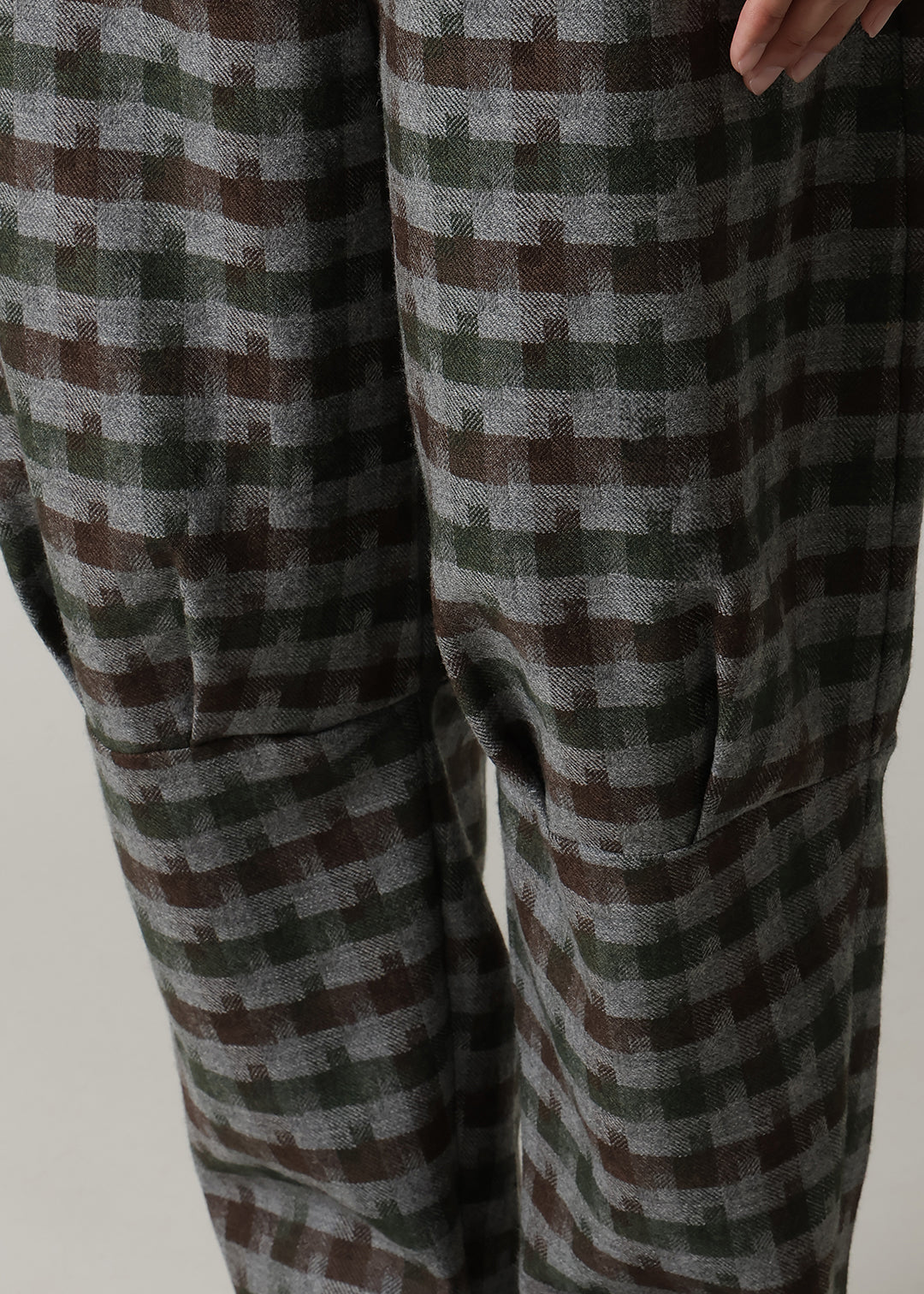 Nomad Knee Tuck Pants Scotsman