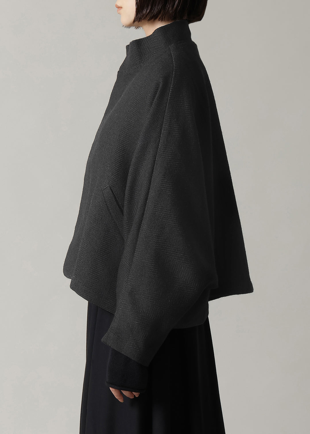 Matou Stand Collar Short JK Modura