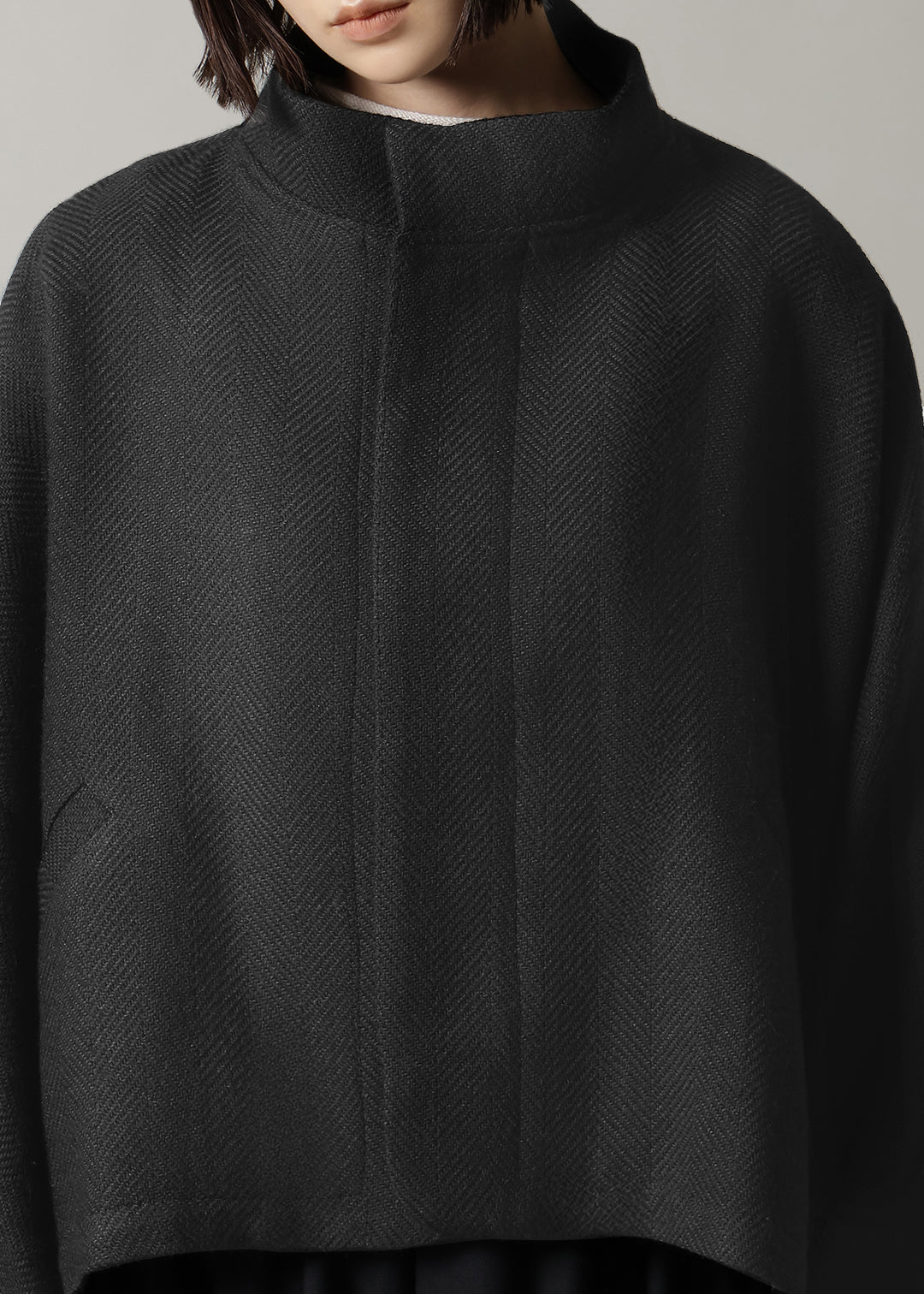 Matou Stand Collar Short JK Modura