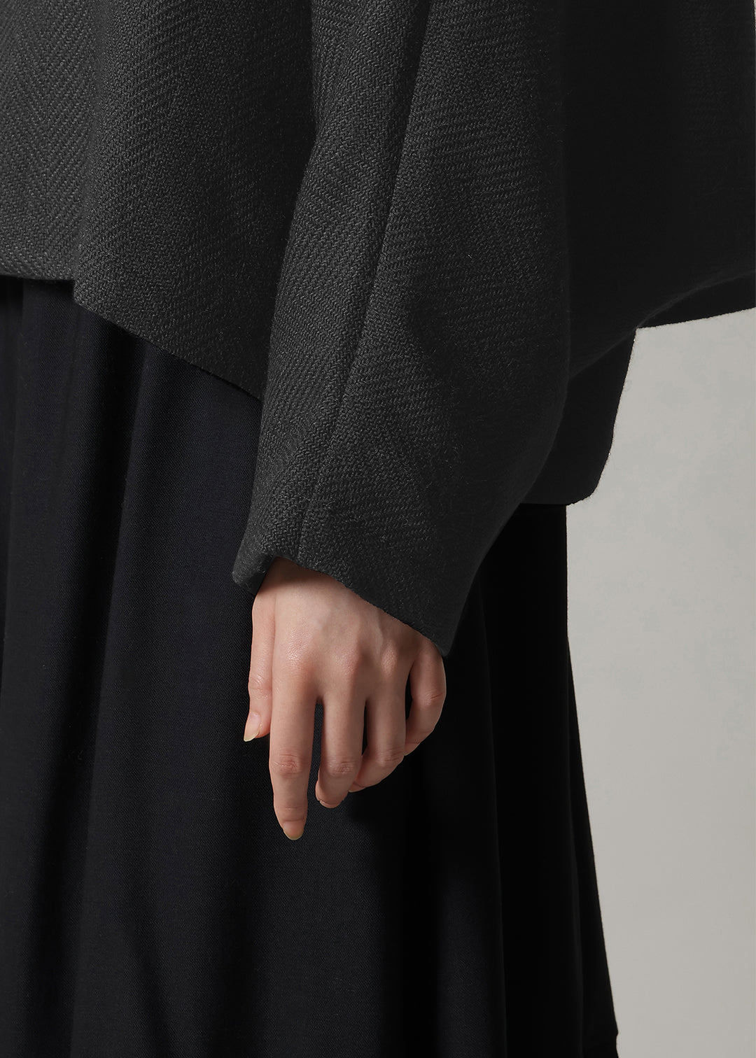 Matou Stand Collar Short JK Modura