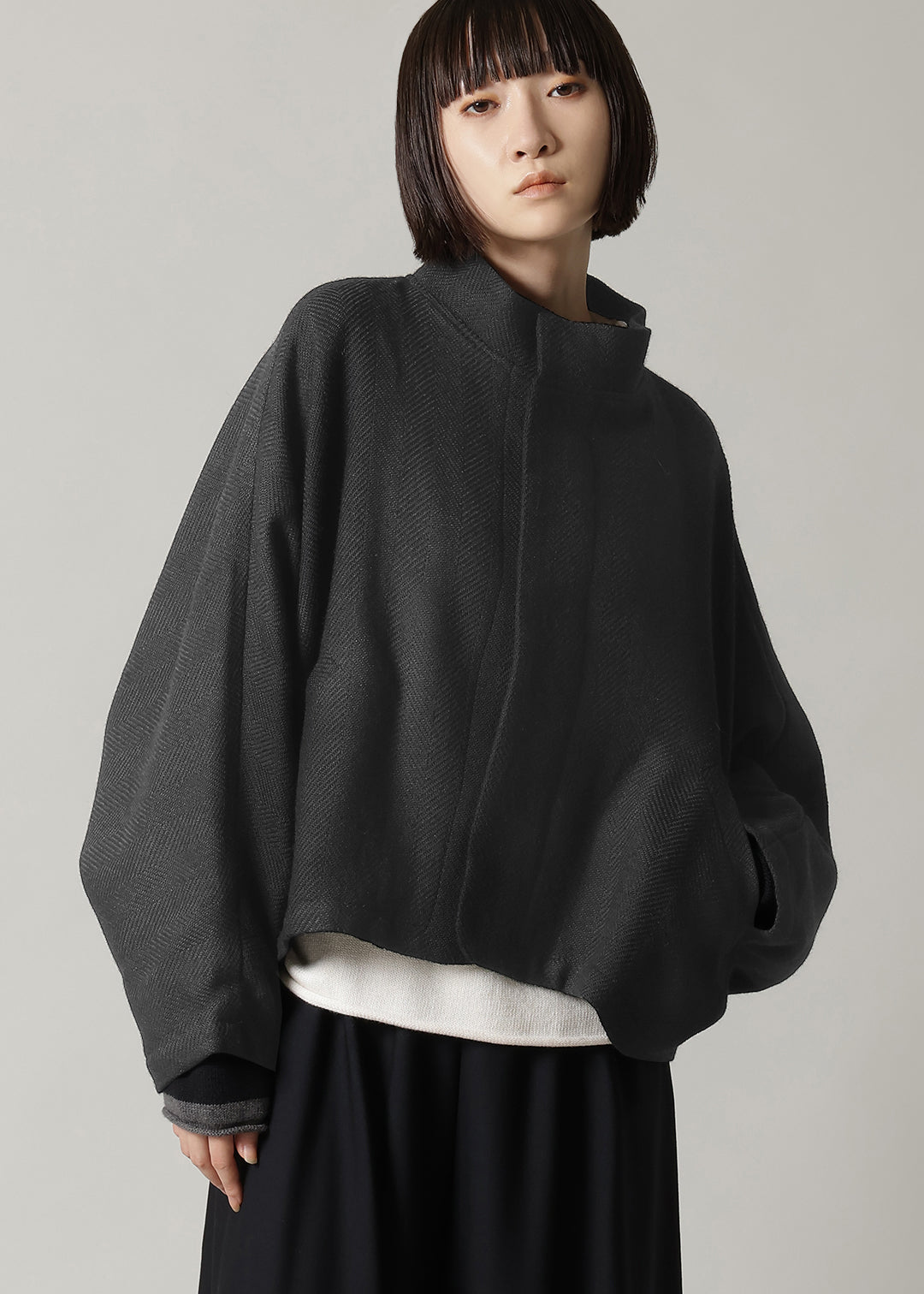 Matou Stand Collar Short JK Modura