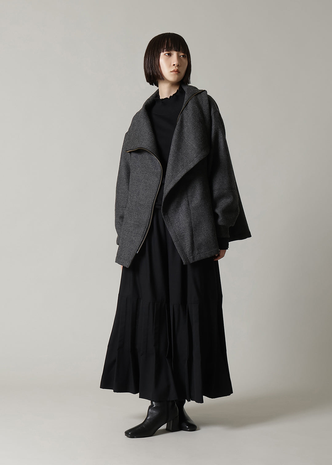 Nomad High Neck Drape BZ Modura