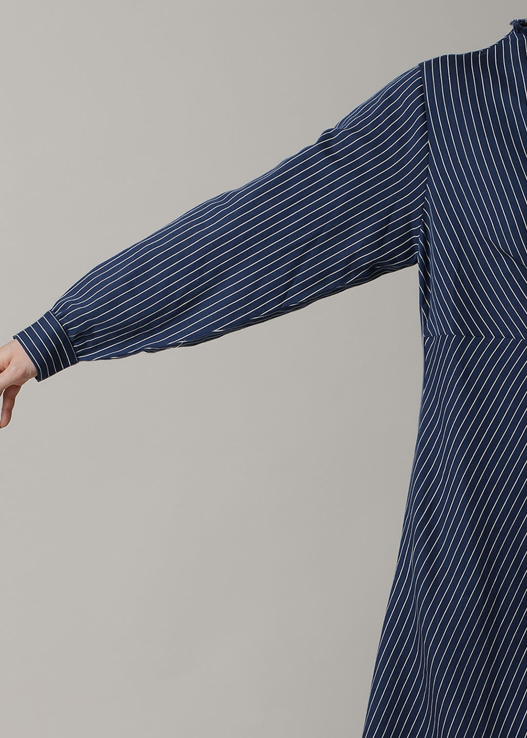 Yui Front Knotted OP L/C stripe