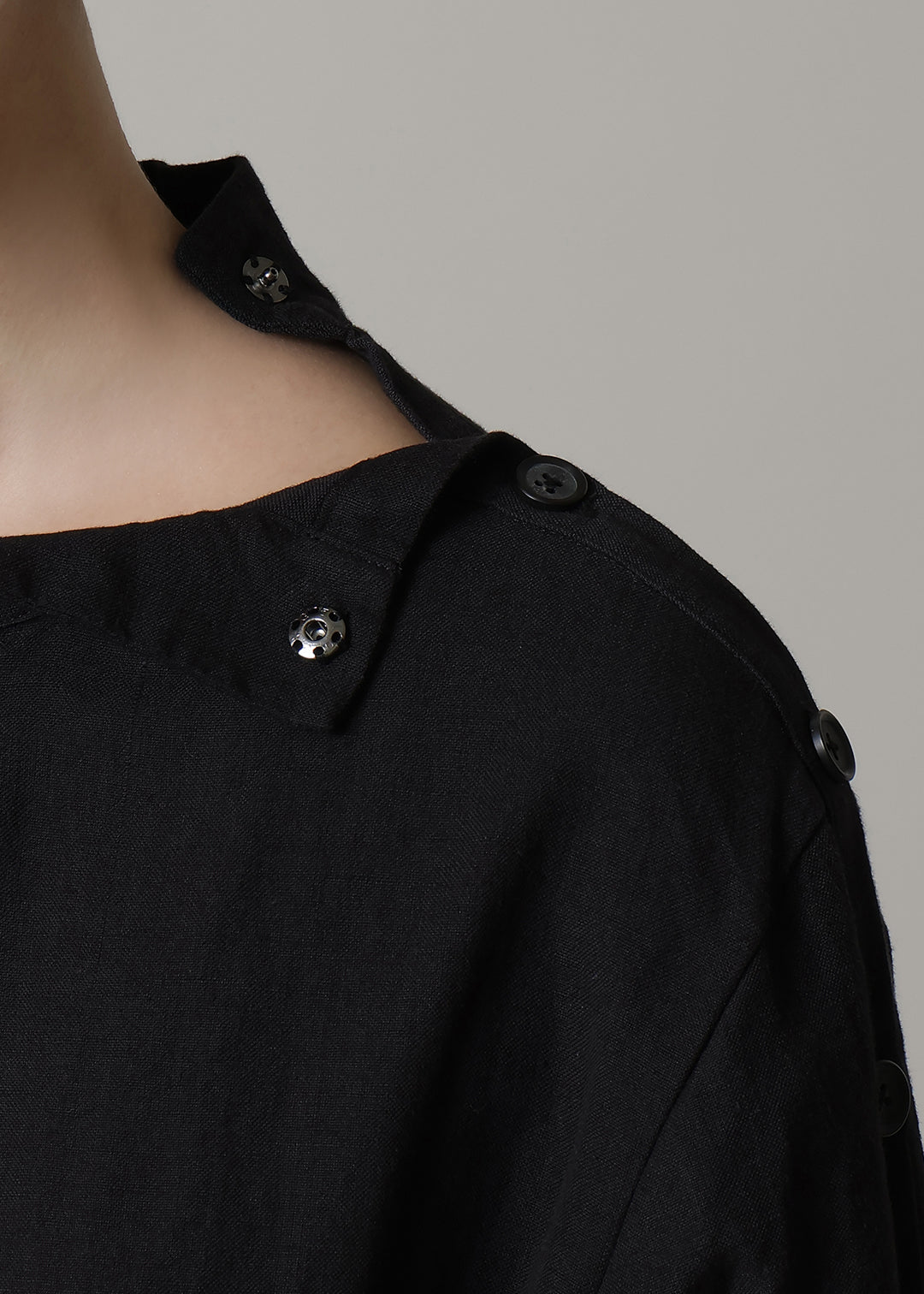 Xing Side Button OP Linen Khadi