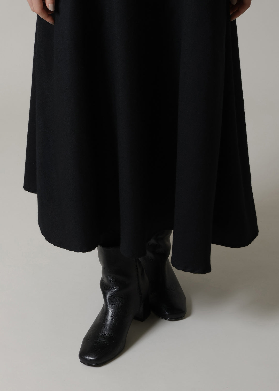 Xing Triangle One-piece Ornello