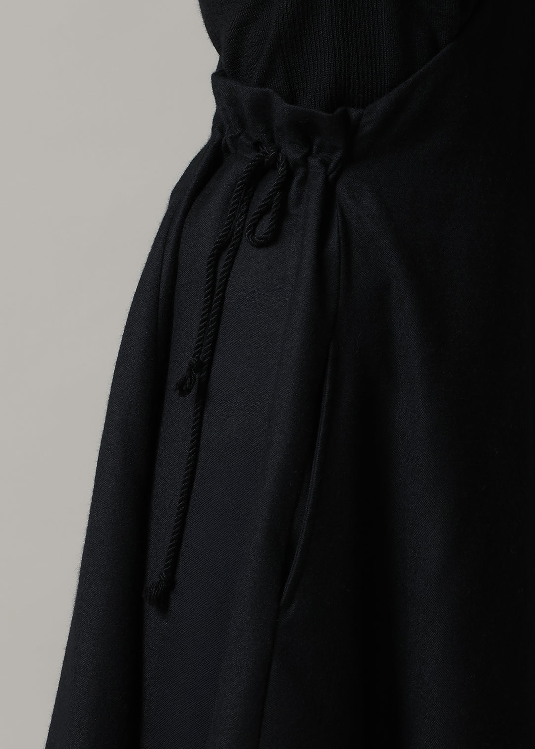 Xing Triangle One-piece Ornello