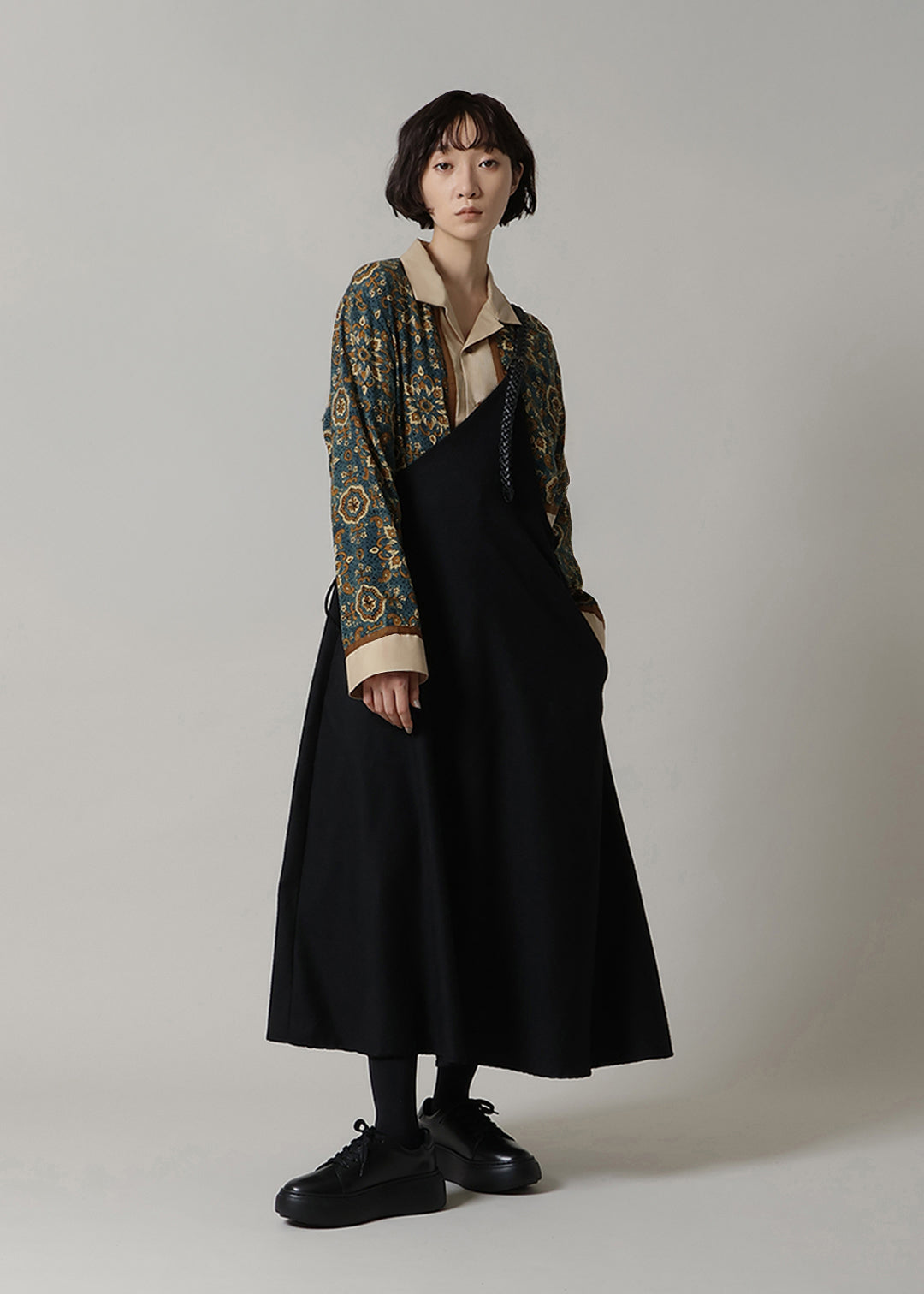 Xing Triangle One-piece Ornello