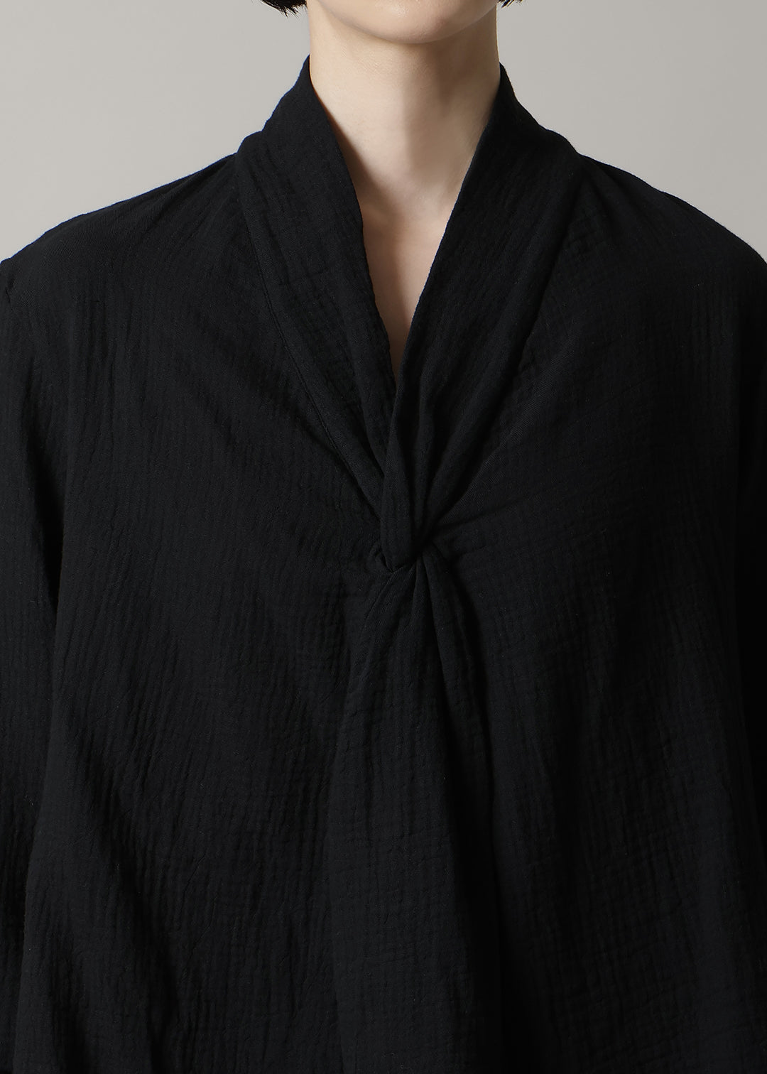 Sculpted Twist Neck TP Cotton Gauze