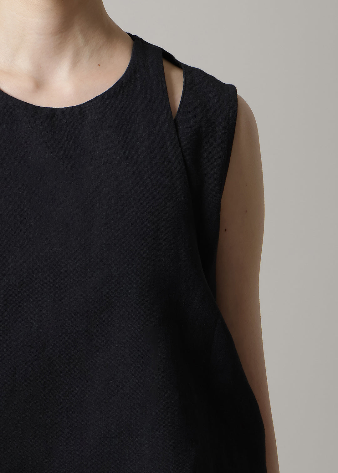 Sculpted Side Tie OP Linen Khadi