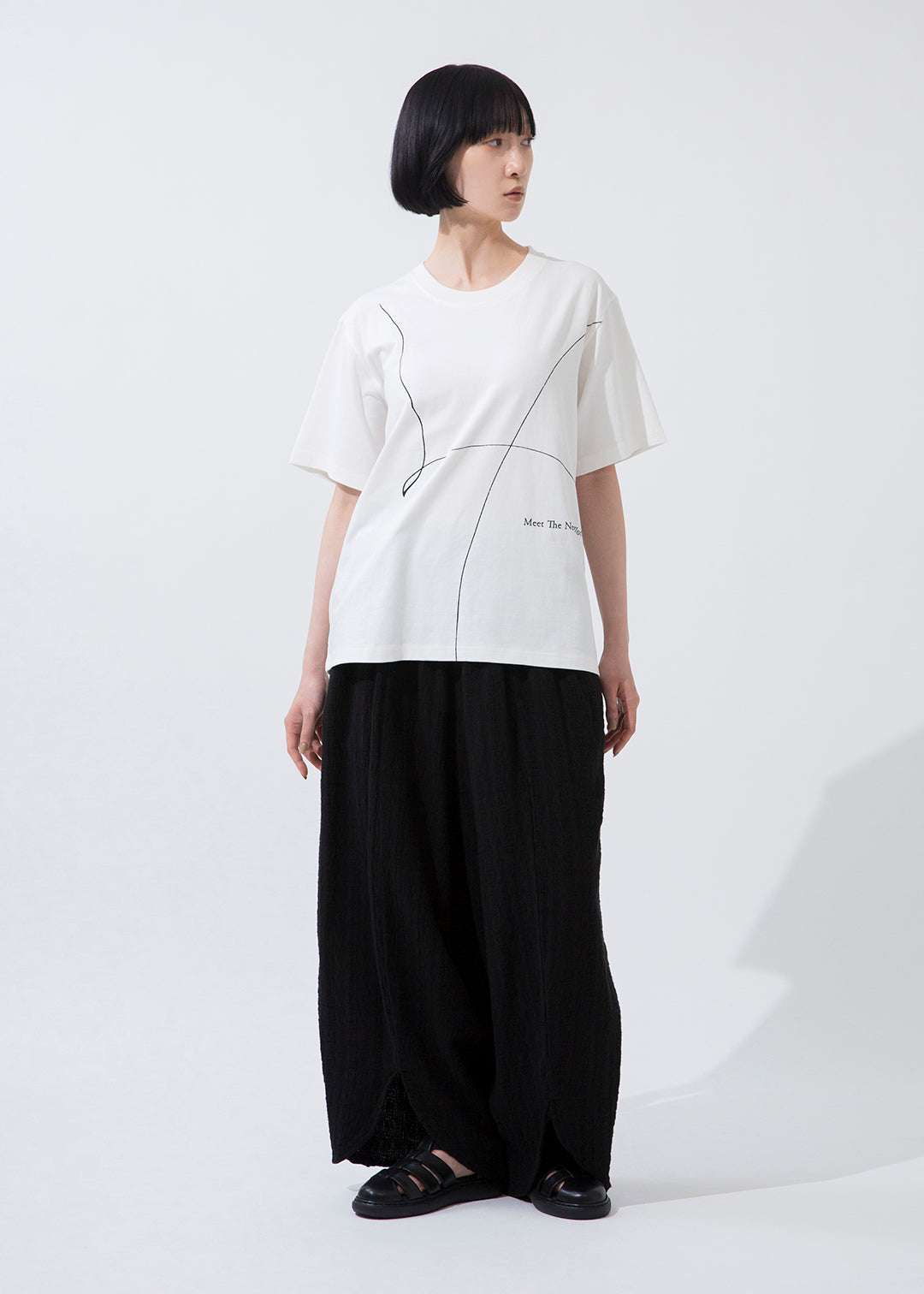 ''Meet The New World'' T-shirt
