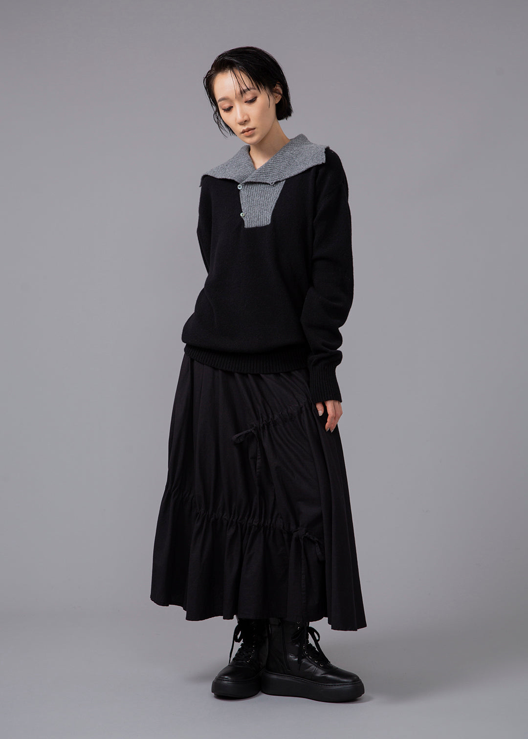 I.V. Collar Block Sweater Lambswool