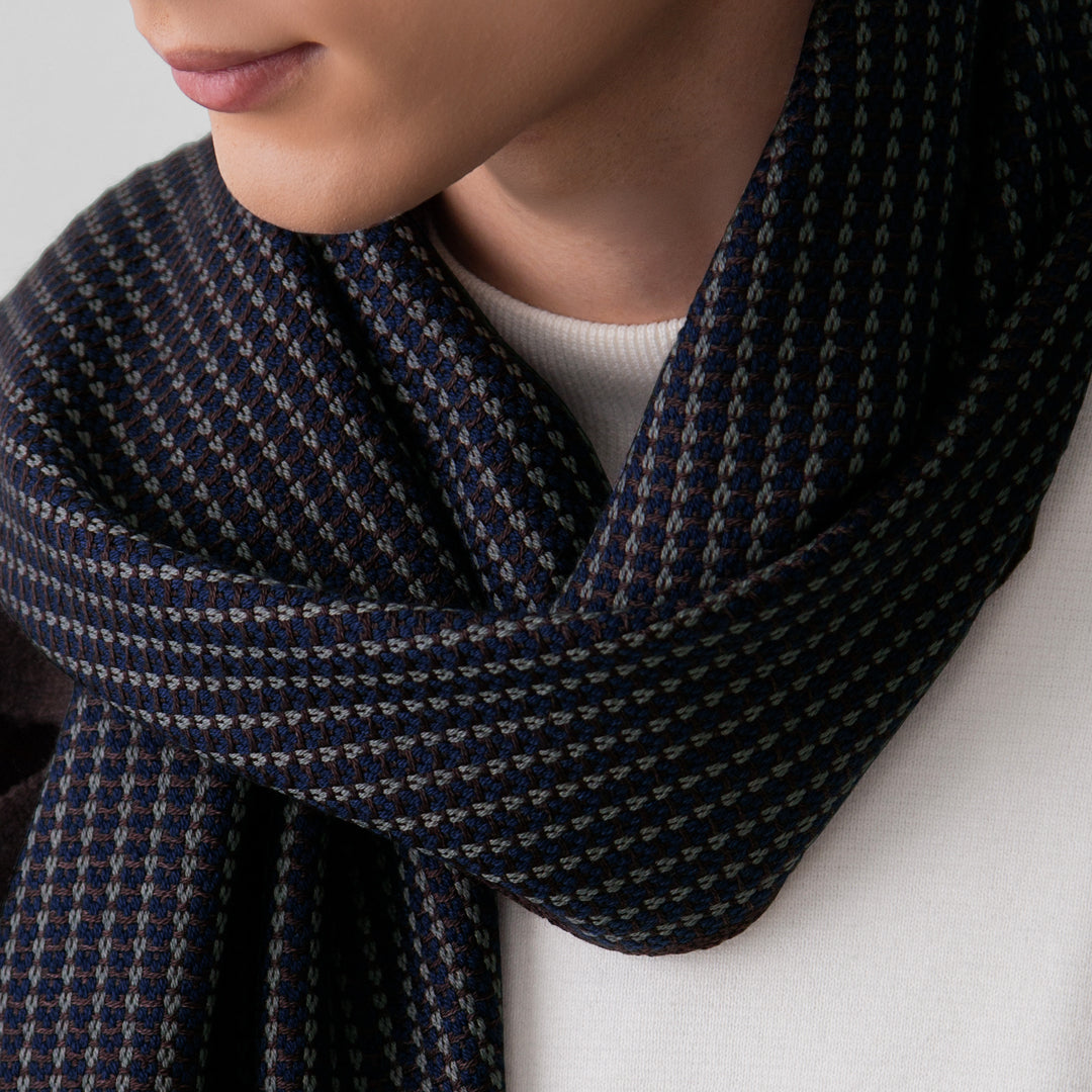 Tricolor Stripe Weave Muffler