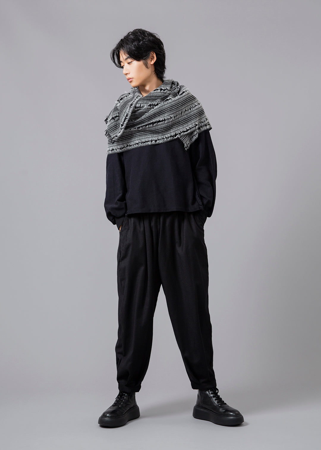 I.V. Fringe Weave Stole Wool