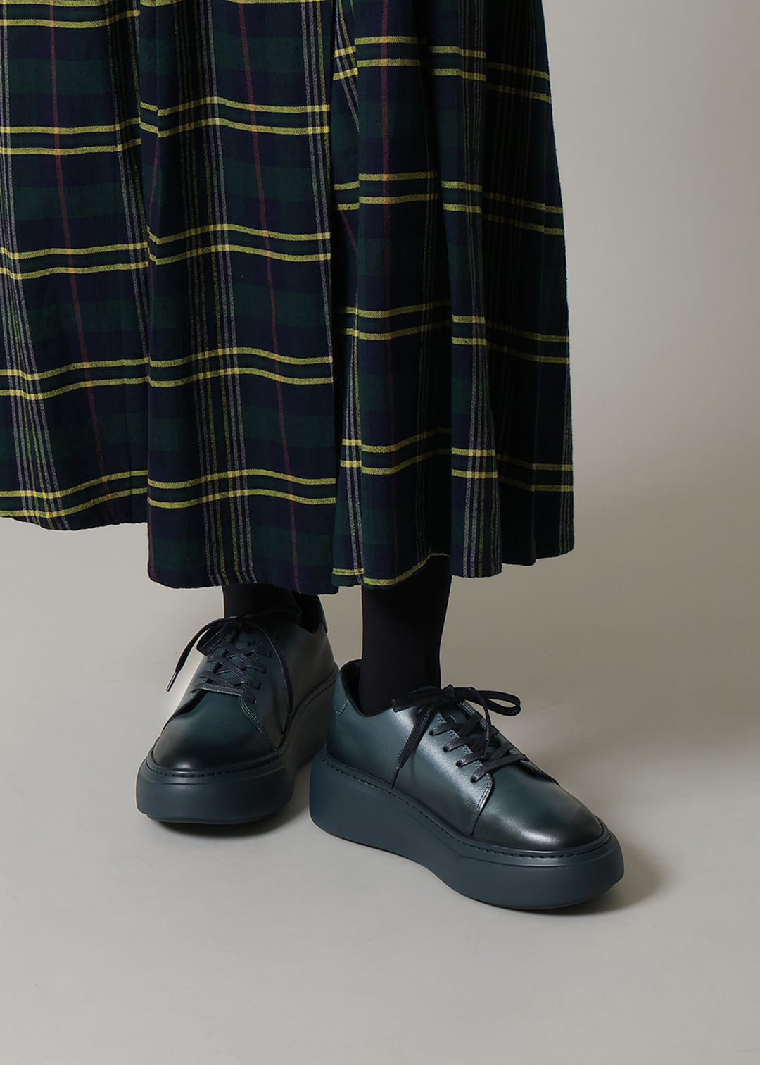 本日で終了　ERIKOYAMAGUCHIレザー厚底スニーカーTHE WALKER マザーハウス初のレザースニーカー「THE WALKER」台湾を含む国内