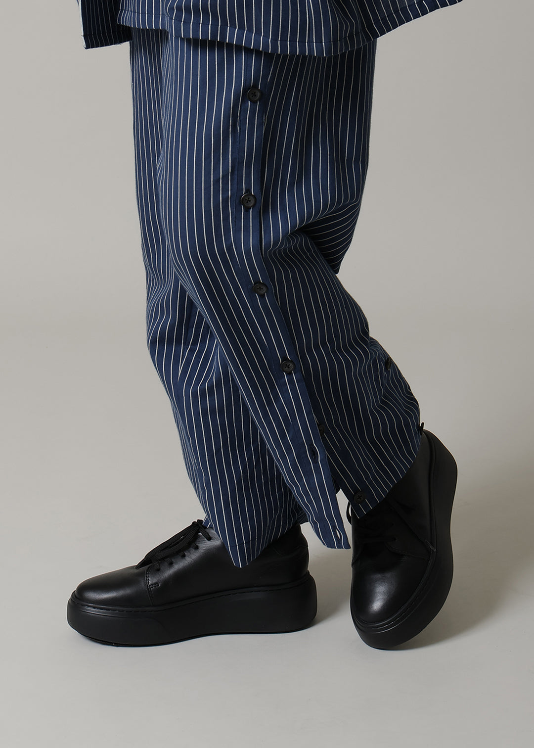 THE WALKER No.002 PLATFORM