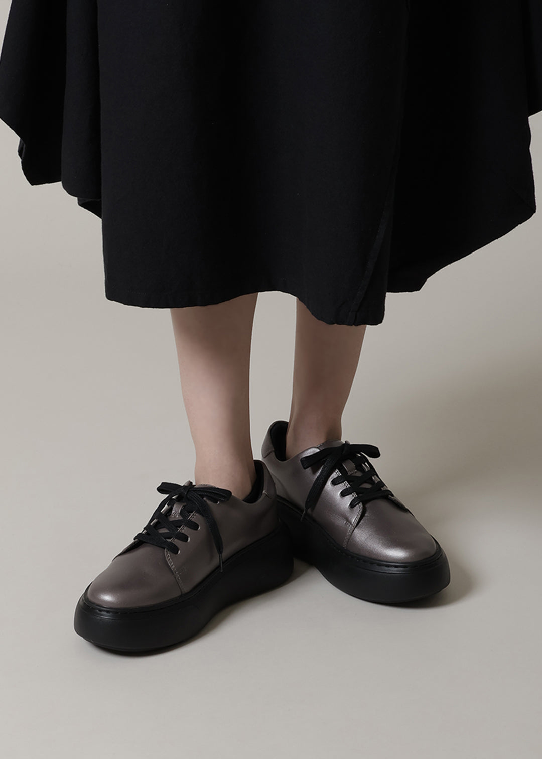 THE WALKER(METALLIC) No.004 PLATFORM – マザーハウス 公式サイト
