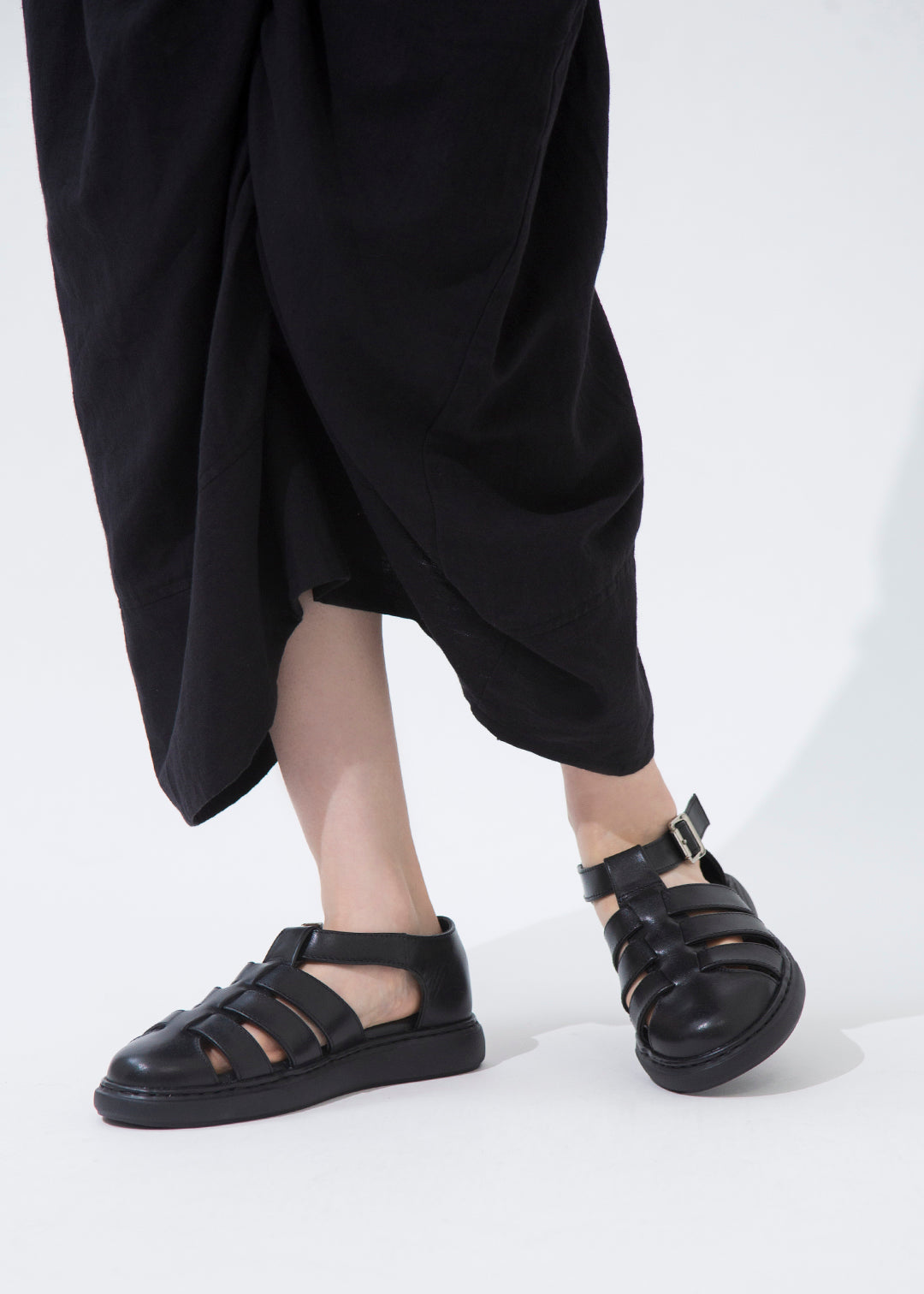 THE WALKER SANDALS No.001 GURKHA – マザーハウス 公式サイト